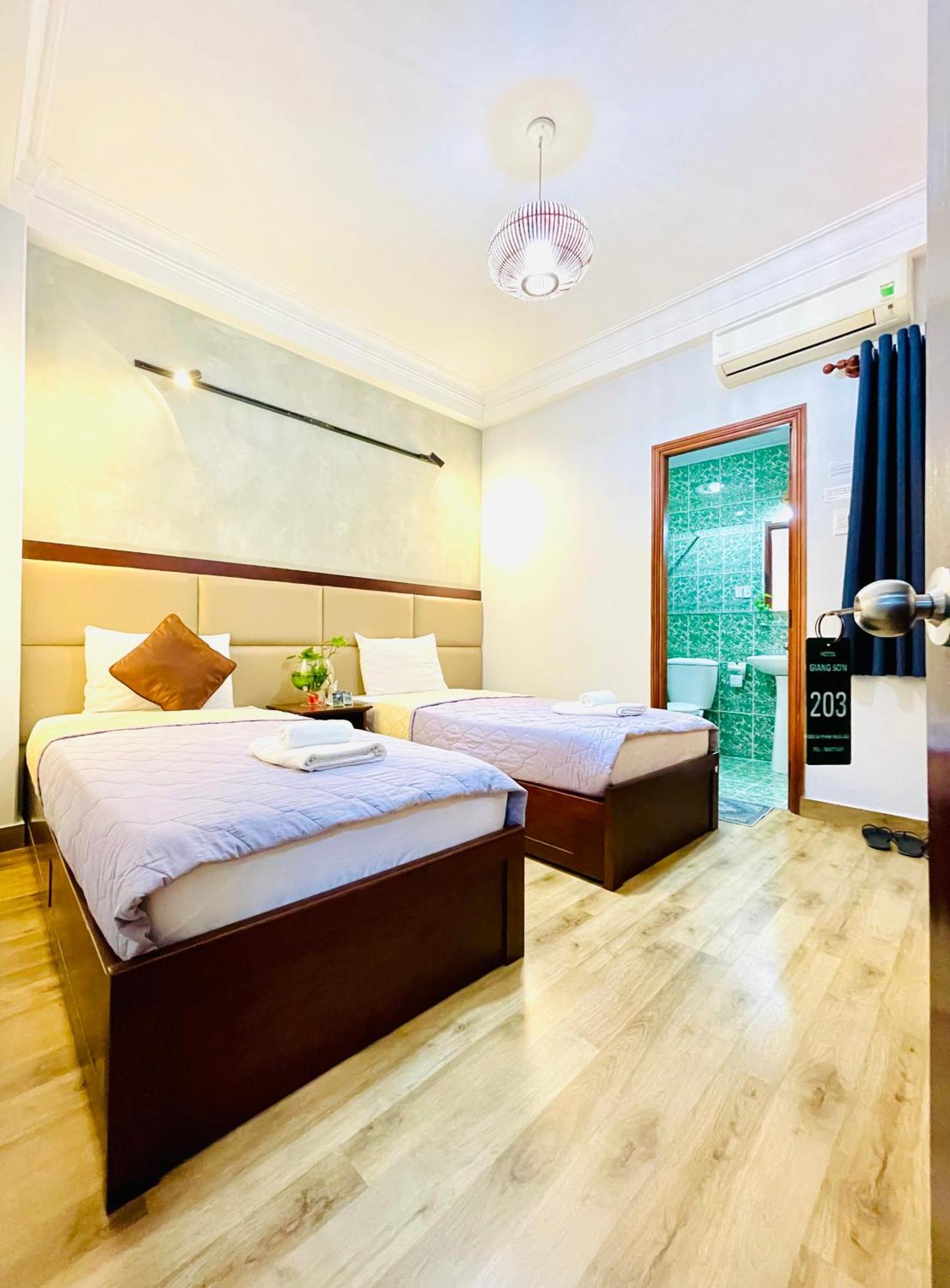 Giang Son Hotel江山民宿范五老区酒吧街胡志明市 Екстер'єр фото